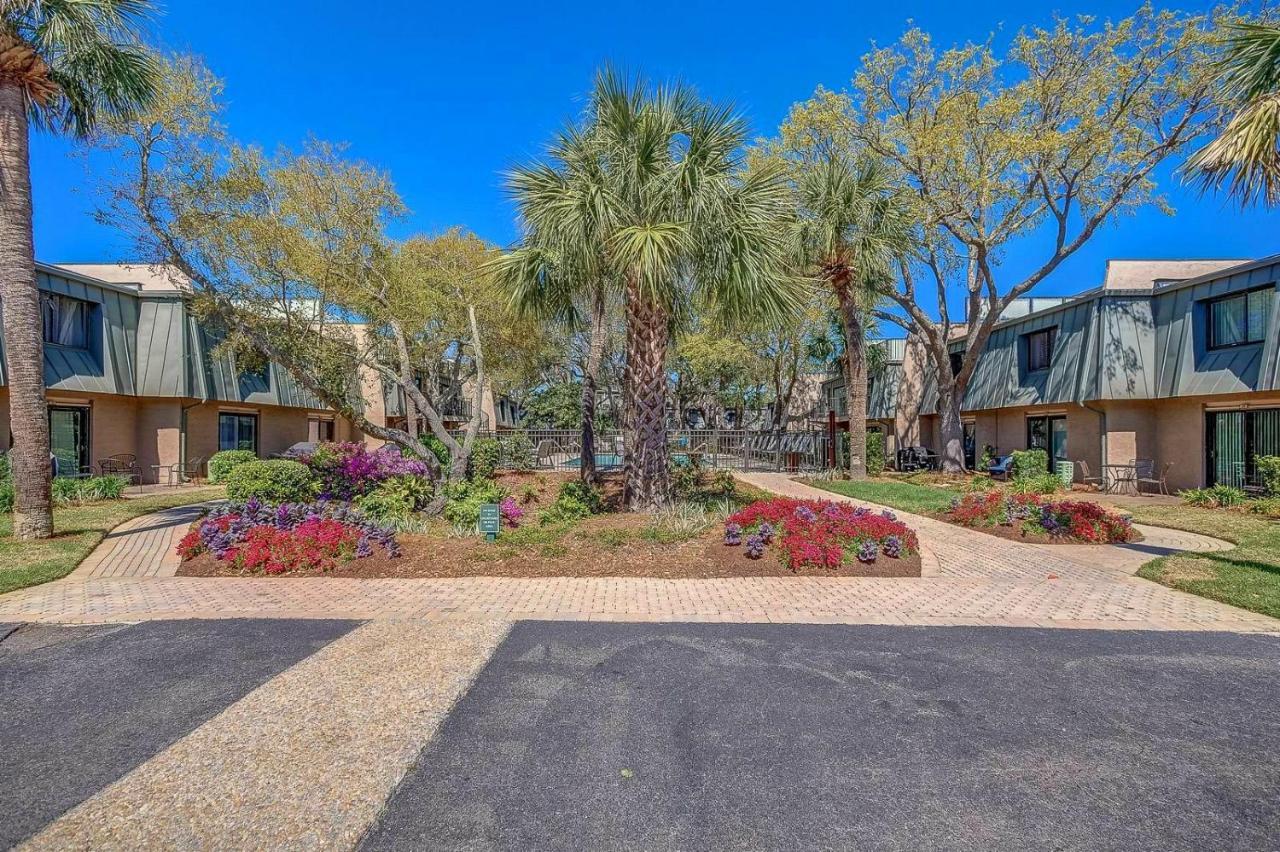 Ocean Villas Deluxe - Oceanfront Villa - Steps To Beach - Great Location - Heated Pool April Hilton Head Island Exterior photo